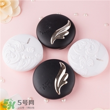 湿粉饼和干粉饼哪个好?湿粉饼和干粉饼区别